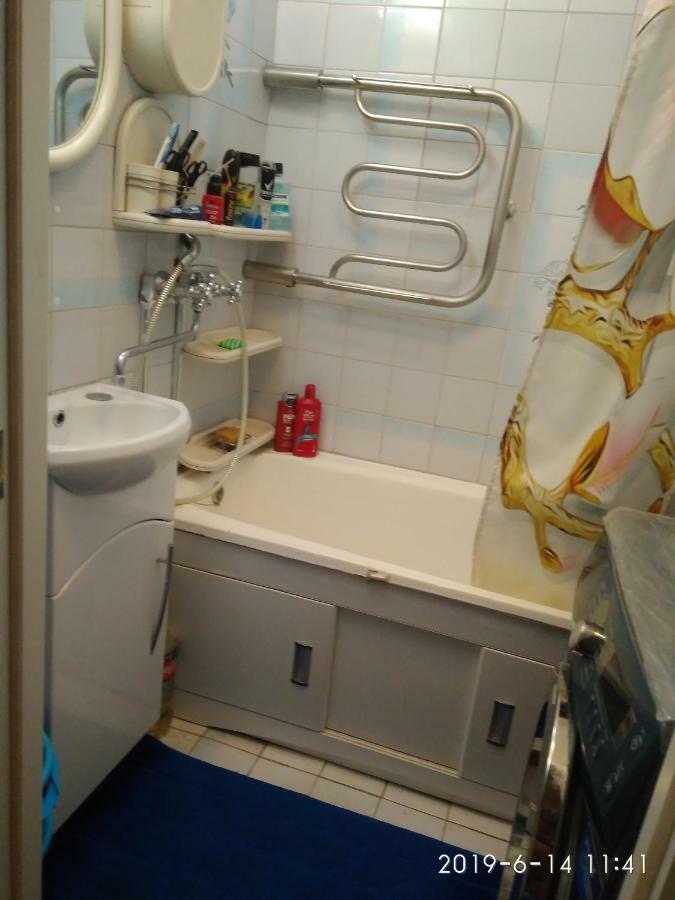 Комната Для Гостей Рядом С Станцией Метро Каменная Горка מינסק מראה חיצוני תמונה